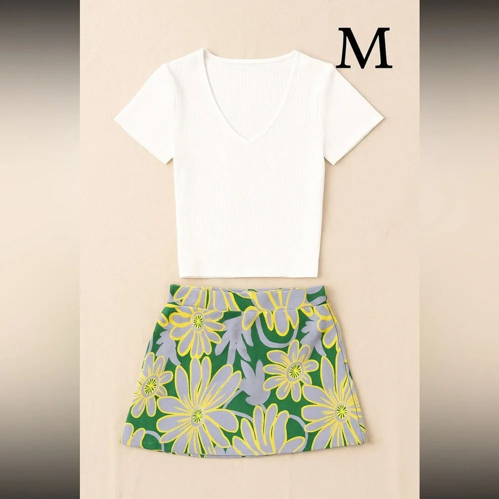Zara Floral Mini Skirt Size Medium